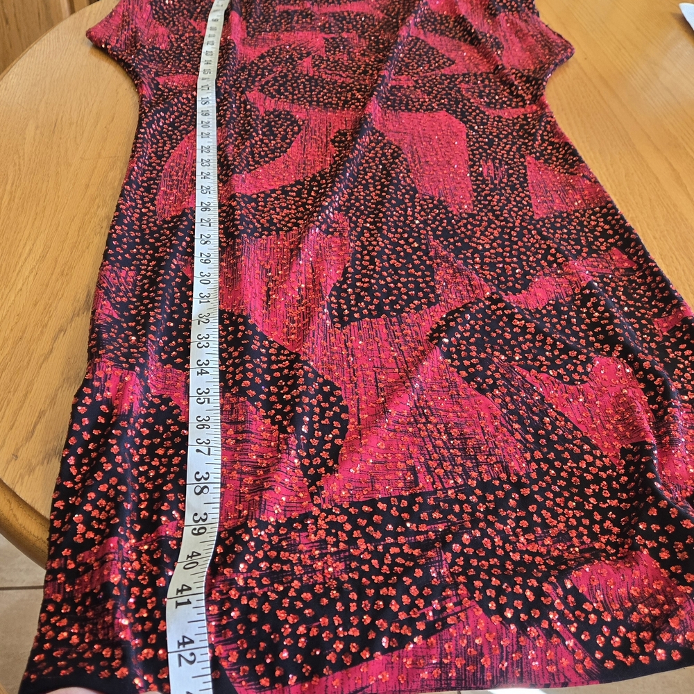 Neiman Marcus Red Black Metallic Cocktail Dress Size 4 Short Sleeve Party - Picture 7 of 11